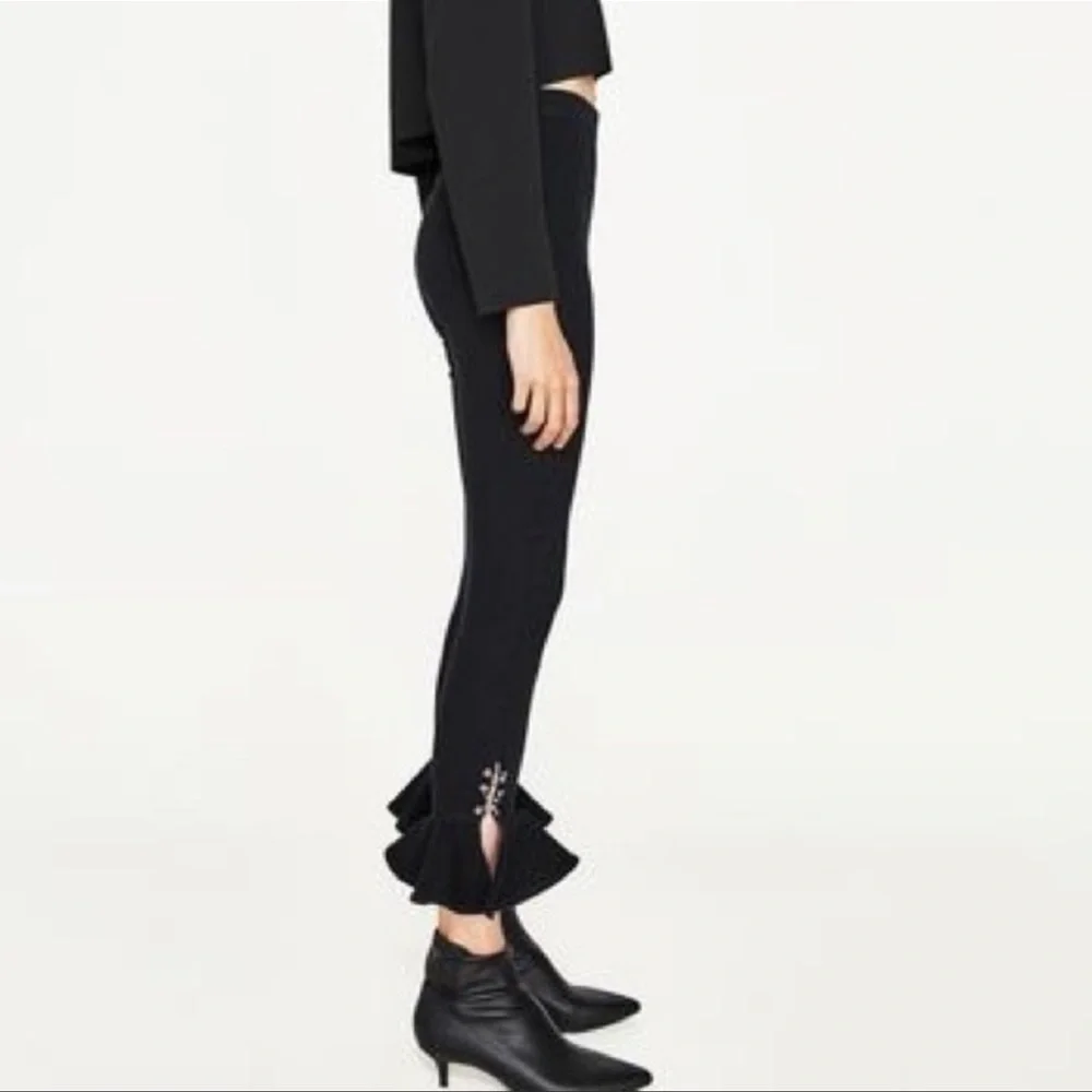Zara black denim mini flair jeans with metal rings at the bottom - Picture 3 of 10